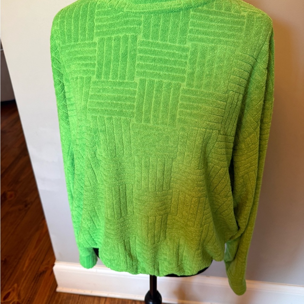 Green Textured Lounge Set - Picture 2 of 9